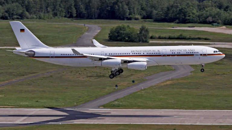 Kemasukan Tikus, Airbus A340 Menteri Keuangan Jerman Pernah “Grounded” di Ngurah Rai