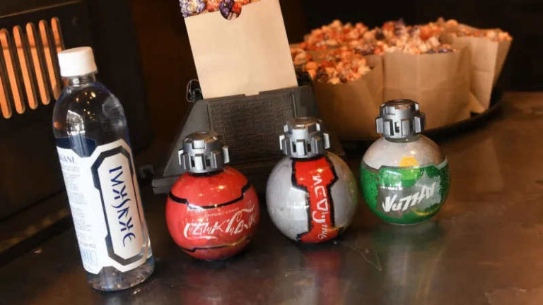 TSA Larang Botol Minum Mirip Granat Masuk ke Dalam Penerbangan