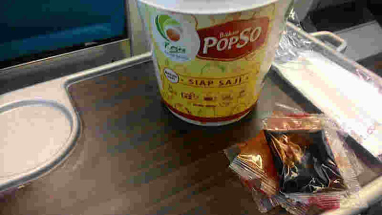 Bakso Popso, Kuliner ‘Mujarab’ dalam Dinginnya Gerbong Kereta