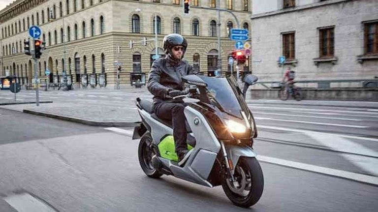 BMW Siap Hadirkan ‘Satu Paket Komplit’ Sepeda Motor Listrik