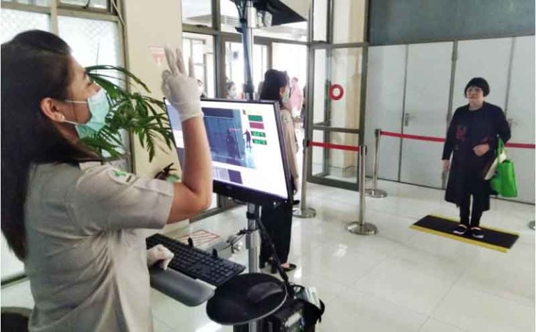 Cegah Coronavirus, Angkasa Pura I Lakukan Pemeriksaan Kesehatan Penumpang Asal Cina