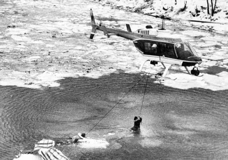 Hari ini 38 Tahun Lalu, Boeing 737 Air Florida Flight 90 Jatuh di Sungai ‘Es’ Potomac