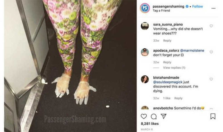 Foto Penumpang Pakai Sarung Tangan Streril Untuk Tutupi Kaki Viral di Instagram