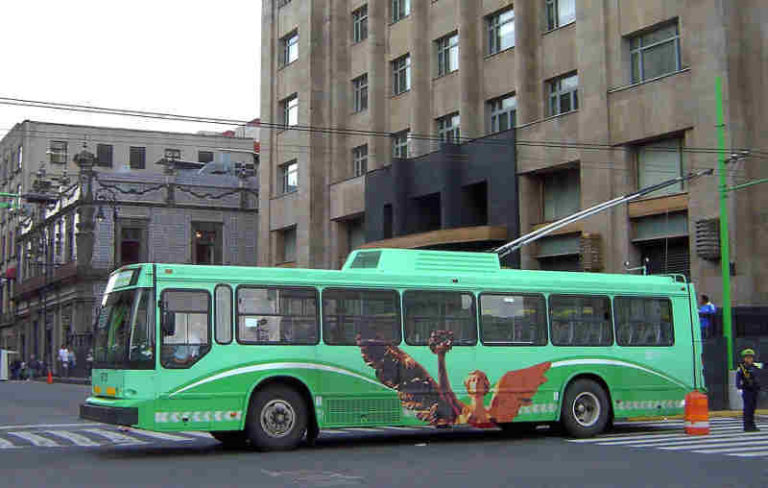TrollyBus Dipilih untuk Transportasi Koneksi Bandara Bali Utara dan Selatan
