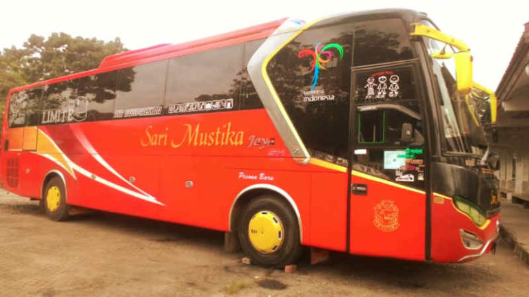 Bus PO Sari Mustika Ugal-Ugalan, Pengemudi Teriak “Asu” ke Penumpang