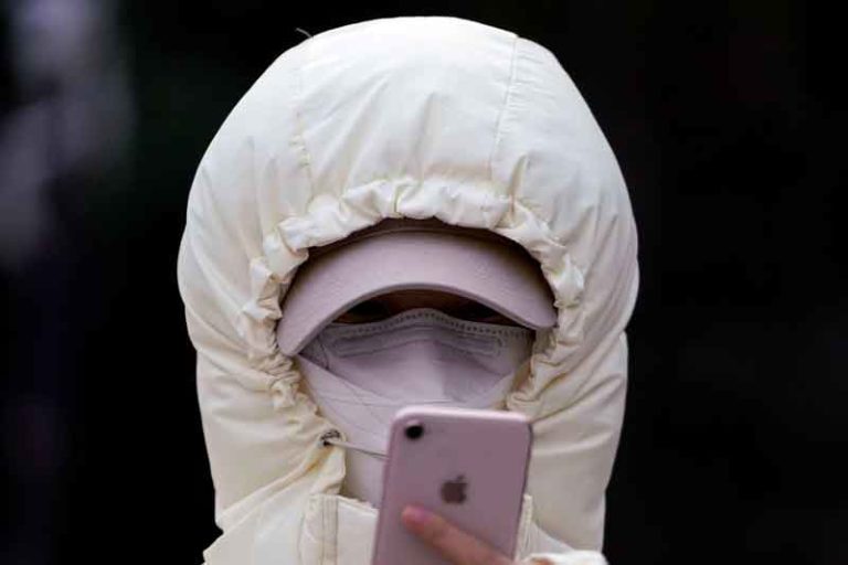 Gunakan Aplikasi di Ponsel, Warga Cina Hindari Lingkungan Terinfeksi Virus Corona