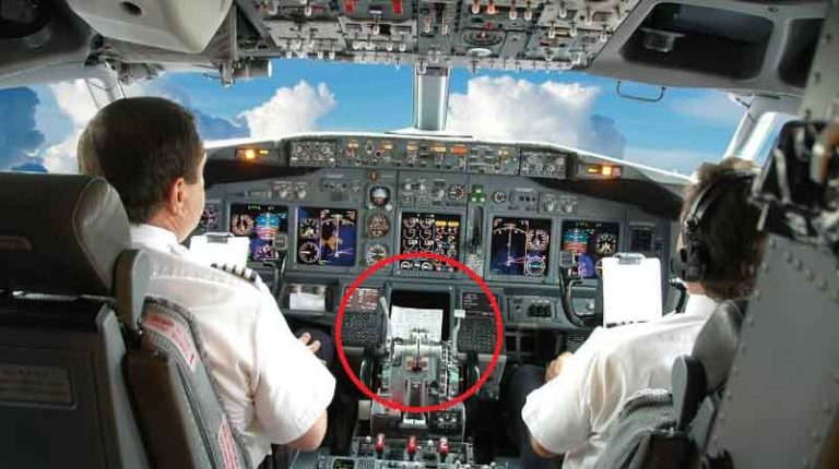 Apakah Pilot Pernah Bosan Melihat Keluar Jendela Selama Penerbangan Jarak Jauh?