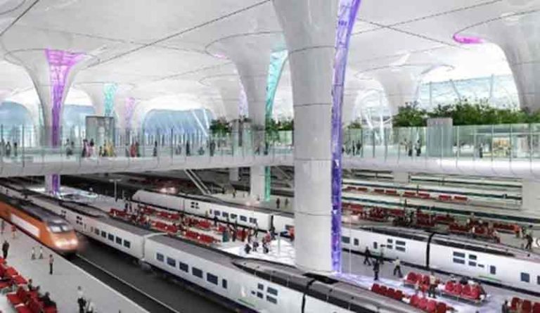 Stasiun Kereta New Delhi dan Mumbai Bakal Berstandar Kelas Dunia
