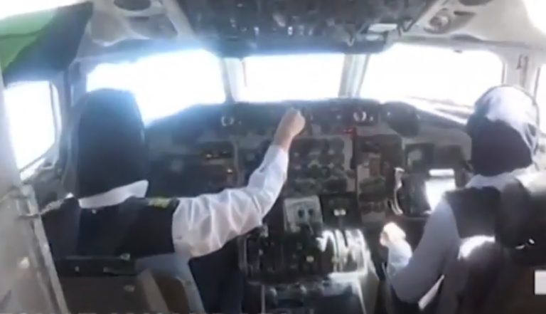 Agar Penerbangan Aman Sampai Tujuan, Inilah Cara Pilot Menafsirkan Laporan Cuaca
