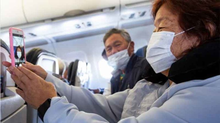 Jerman Wajibkan Penumpang Pakai Masker N95 di Pesawat Sampai 2023, Maskapai Geram