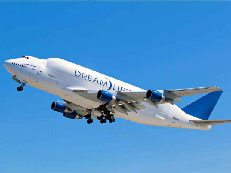 Boeing ‘Wakafkan’ Pesawat Kargo Terbesar Miliknya untuk Perang Melawan Corona