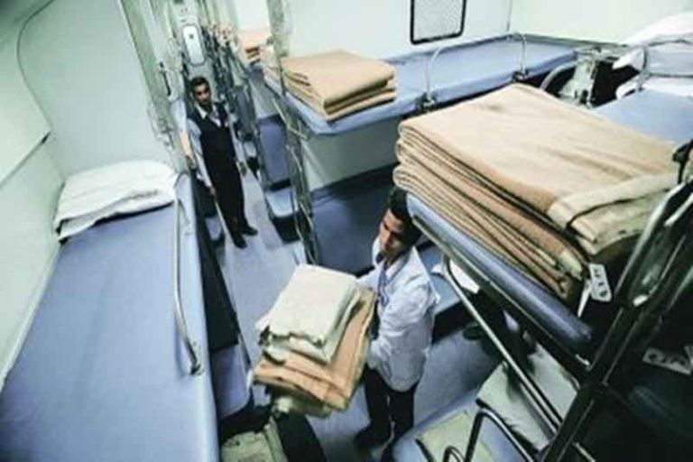 Rajdhani Express Kembali Beroperasi, Indian Railways: Tidak Ada Selimut dan Makanan