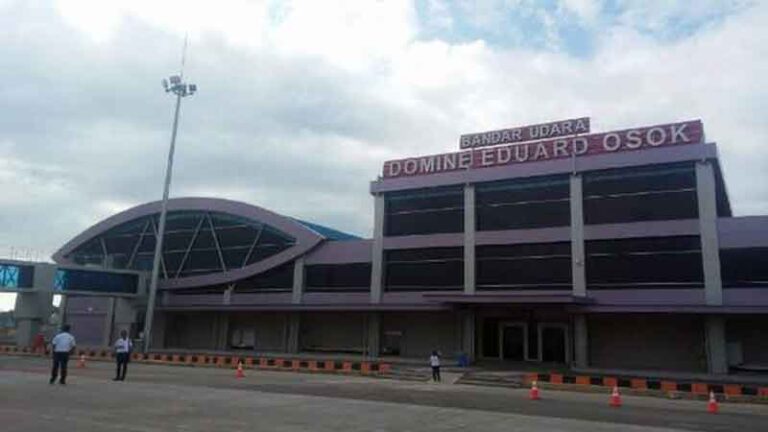 Tiba di Bandara Sorong dengan Menumpang Pesawat Garuda Indonesia, Siswa ini Ternyata Positif Covid-19