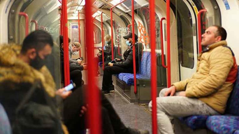 National Rail (Inggris) Hadirkan Peringatan Penumpang via Aplikasi Jika Kereta dan Stasiun Penuh