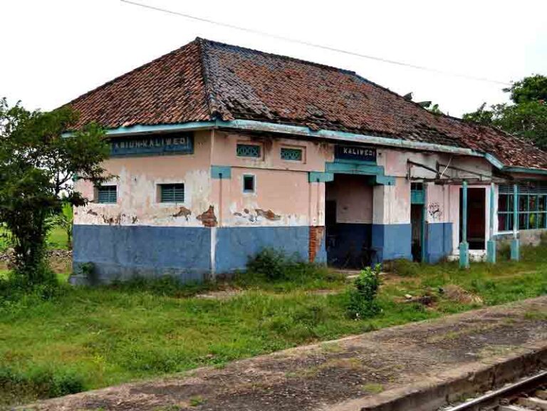 Terkenal Angker, Stasiun Kaliwedi Meski Kecil Ternyata Peninggalan Belanda