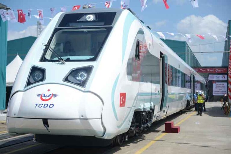 Digadang Beroperasi Akhir 2020, Turki Siap Uji Coba Kereta Listrik Produksi Lokal Pertama