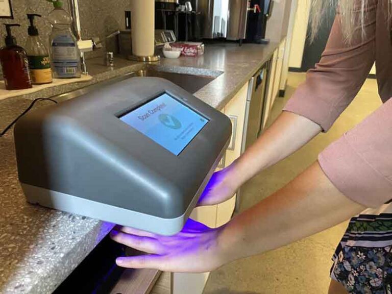 Keren, Bandara di Amerika Punya Alat Scan Covid-19! Seperti Apa?