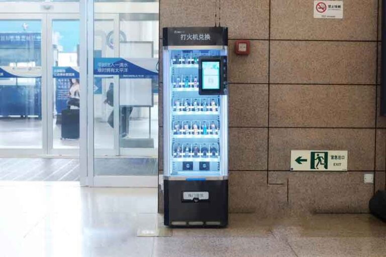 Perokok Tak Perlu Khawatir Korek Api yang Dibuang Ketika Naik Pesawat, Bandara ini Siap Ganti dengan yang Baru