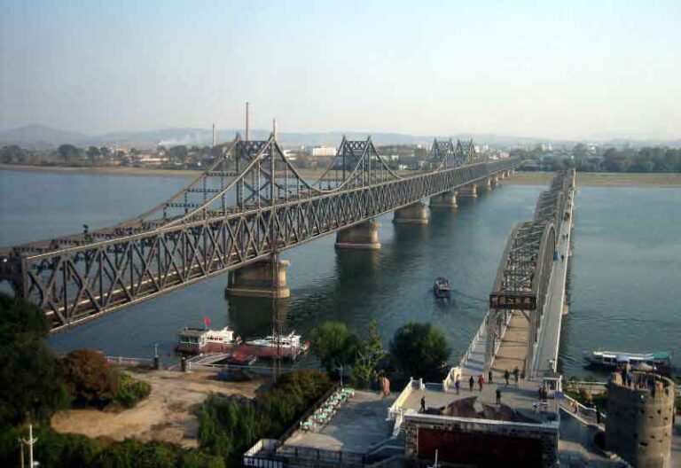 Jembatan Sungai Yalu – Jembatan Kereta Penghubung Cina dan Korea Utara