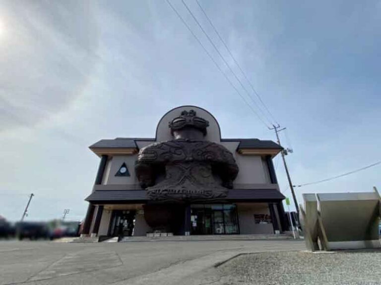Bukan Monster, Ada Shakoki-Dogu di Stasiun Kizukuri Simbol Kota Tsugaru