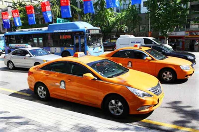 Lampu Taksi di Seoul Bakal Dibuat Lebih Besar dan Tampilkan Informasi Kesehatan Lingkungan