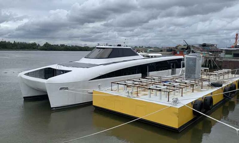 Sungai Chao Phraya di Bangkok Kini Dilayani Kapal Ferry Bertenaga Listrik