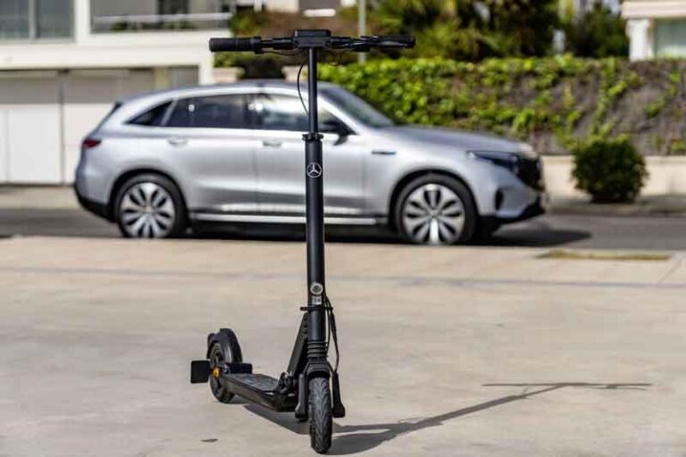 Mercedes-Benz Luncurkan Skuter Listrik dengan Bandrol Rp19,8 Juta