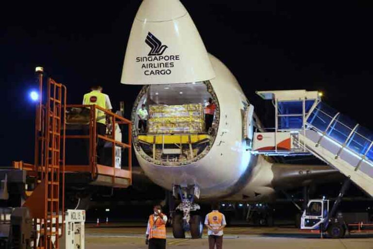 Singapore Airlines Sukses Kirim Vaksin Pfizer-BioNTech Pertama, Makin Dekat Jadi Hub Distribusi Vaksin
