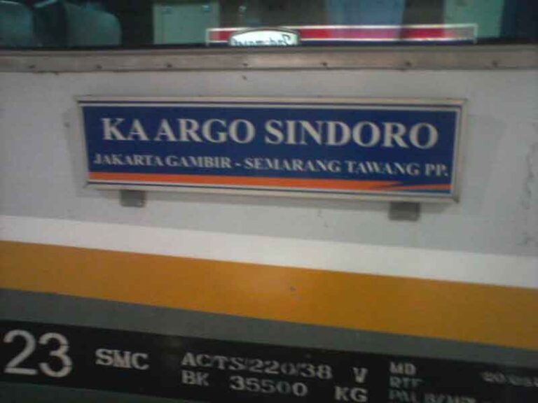 Argo Sindoro, Kereta Kelas Eksekutif yang Rangkaiannya Sering Bertukar dengan Argo Muria
