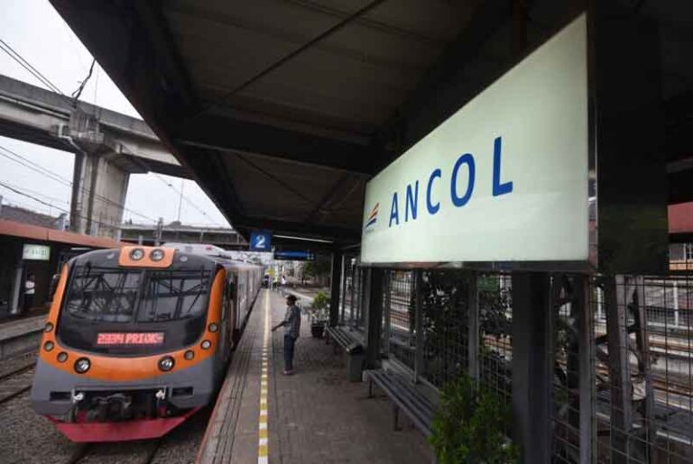 Jalan-Jalan Ke Ancol Naik Kereta? Yuk Turunnya di Stasiun Ancol