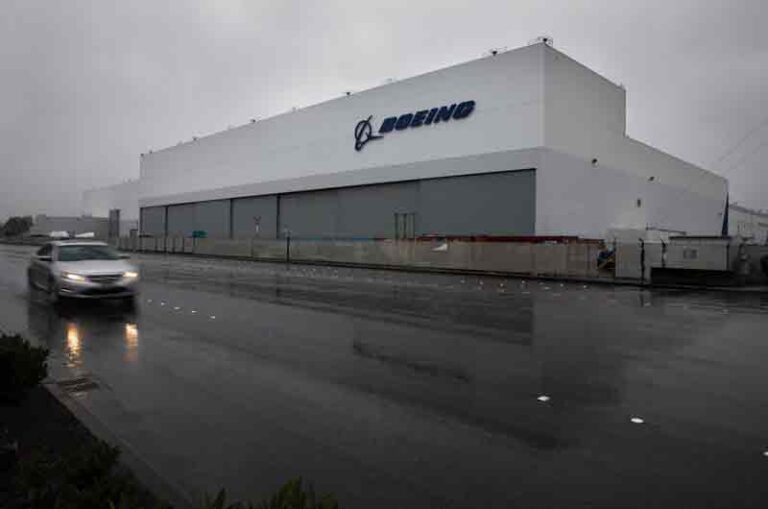 Terkait Kualitas Keselamatan Pesawat, Pabrik Boeing di Everett dalam “Mode Panik”