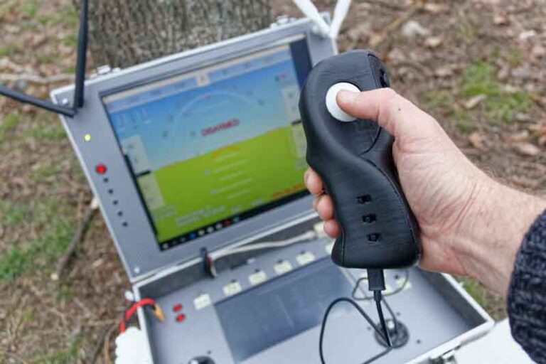 Knuckles-5, Joystik Satu Tangan yang Mudahkan Pilot Drone