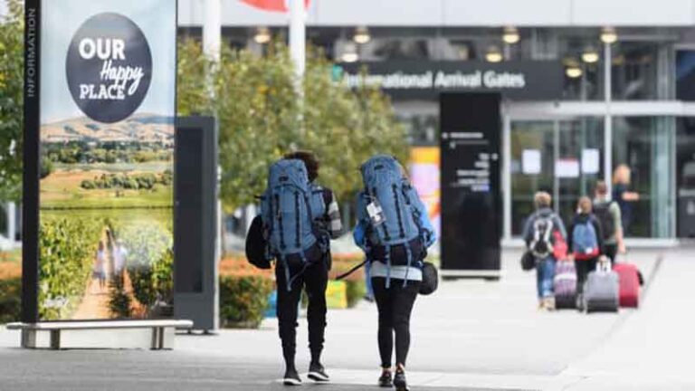 Seakan Mati Suri, Akankah Era Perjalanan Backpacker Berakhir Karena Pandemi?