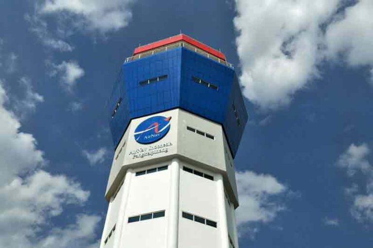 Airnav Sebut Ada Keterlibatan Garuda Indonesia Sebelum Pesawat Sriwijaya Air SJ-182 Dipastikan Jatuh