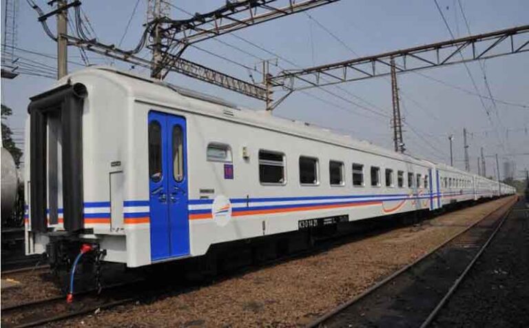 Pintu Kupu-kupu (Lipat) Ditinggalkan Bus/Angkot dan Kereta Api, Inilah Alasannya