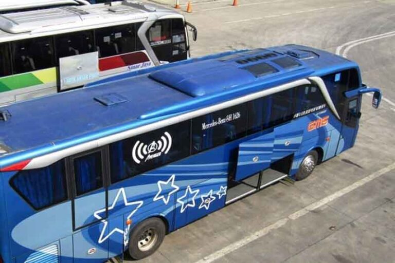 Ini Ternyata Alasan AC Bus Berada di Bagian Atap atau Belakang