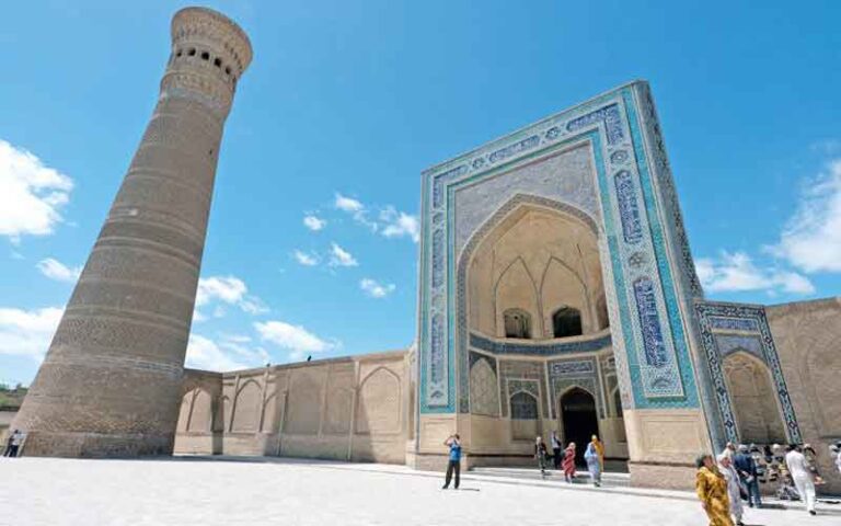 Indonesia Menjadi Negara Pertama Mendapatkan Bebas Visa ke Uzbekistan