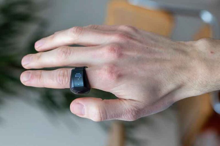 Anda Lupa Jaga Jarak, Cincin Pintar ini Bisa Ingatkan Penggunanya