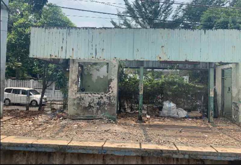 Okupansi Minim dan Terlalu Dekat dengan Stasiun Manggarai, Stasiun Mampang Nonaktif Secara Permanen