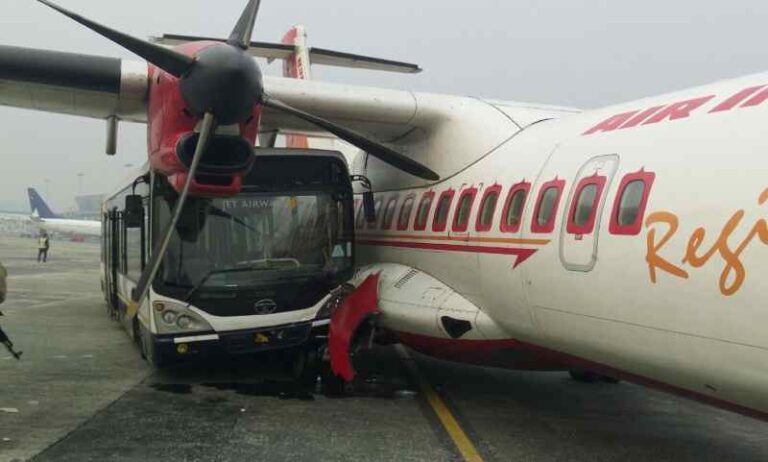 Bukan Hanya Shuttle Bus Vs A320neo Batik Air, Inilah 6 Insiden Mobil Tabrak Pesawat Terpopuler