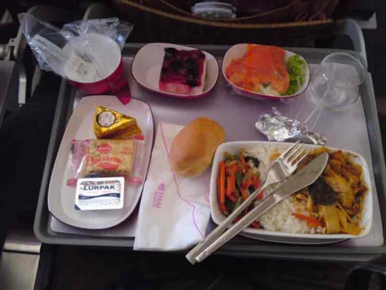 Tekan Food Waste, Airbus Manfaatkan Kecerdasan Buatan untuk Kurangi Sisa Makanan di Kabin Pesawat