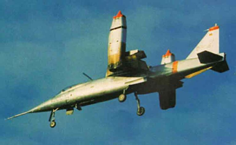 Hari Ini, 58 Tahun Lalu, Pesawat Supersonik VTOL Pertama di Dunia Terbang Perdana