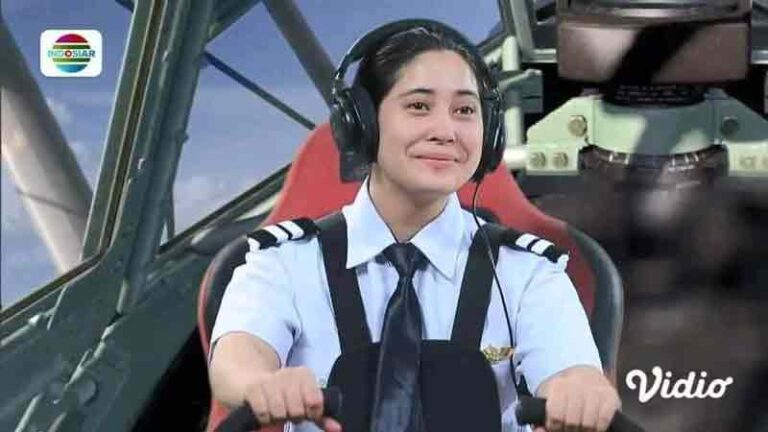 Syuting Adegan Pilot ‘Aneh’ di Kokpit ala Sinetron Indonesia! Netizen: Kalo Ga Bisa Jangan Maksain