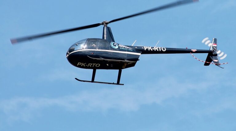 Inilah Robinson R44 Raven II, Jenis Helikopter Latih yang Jatuh di Danau Cibubur