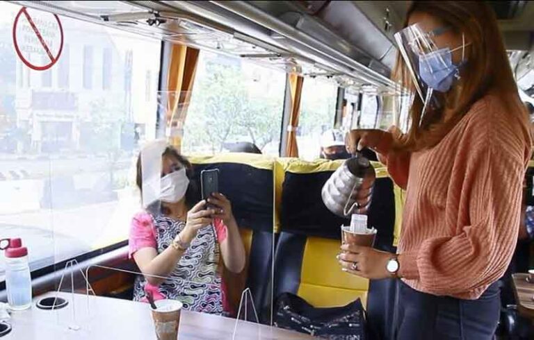 Naik Bus Sambil Ngopi dan Keliling Jakarta? Yuk Coba Coffee On The Bus dari PO Cipta Kurnia