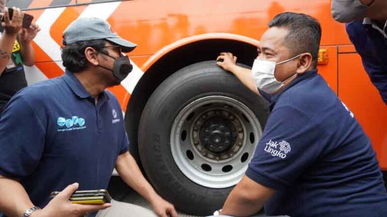 Dirut TransJakarta Pastikan Armadanya Tidak Menggunakan Ban Vulkanisir