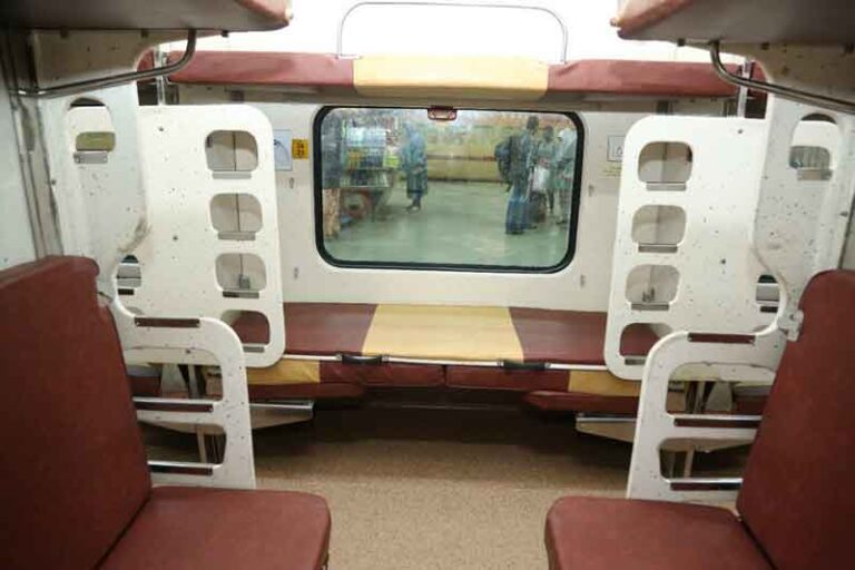 Gerbong Tidur Baru Rajdhani Express yang Dilengkapi Fitur Cerdas