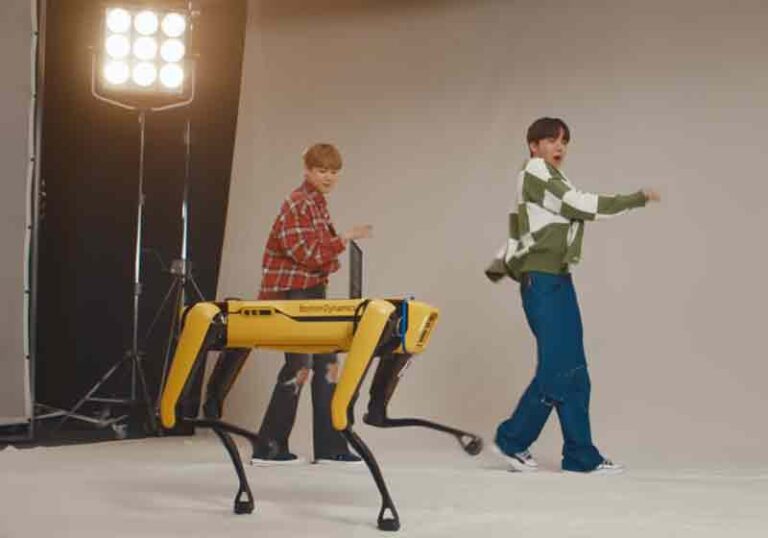 Robot Spot Boston Dynamics Tantang BTS Duel Ngedance, Endingnya Bikin Ngakak