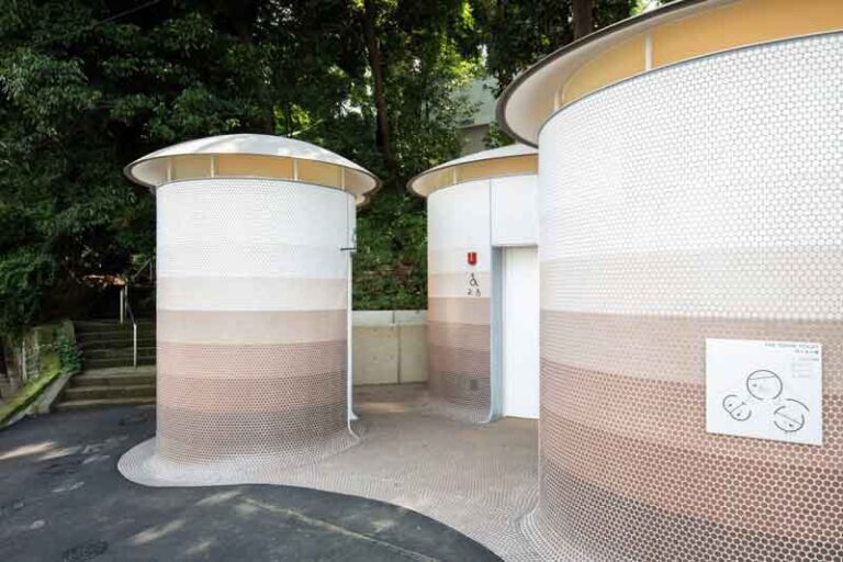 Di Shibuya Tokyo, Toilet Bentuk Jamur Hiasi Jalur ke Kuil Yoyogu Hacimangu