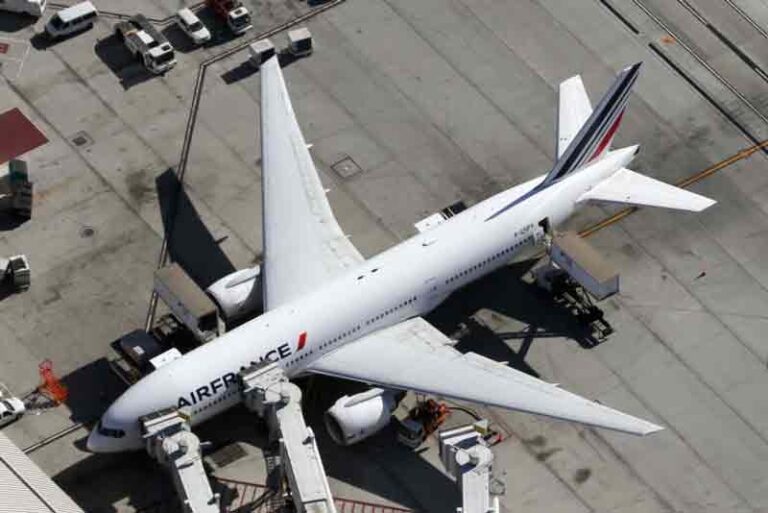Penyidik Akhirnya Ungkap Sebab Pesawat Air France Tersesat dan Nyaris Tabrak Gunung